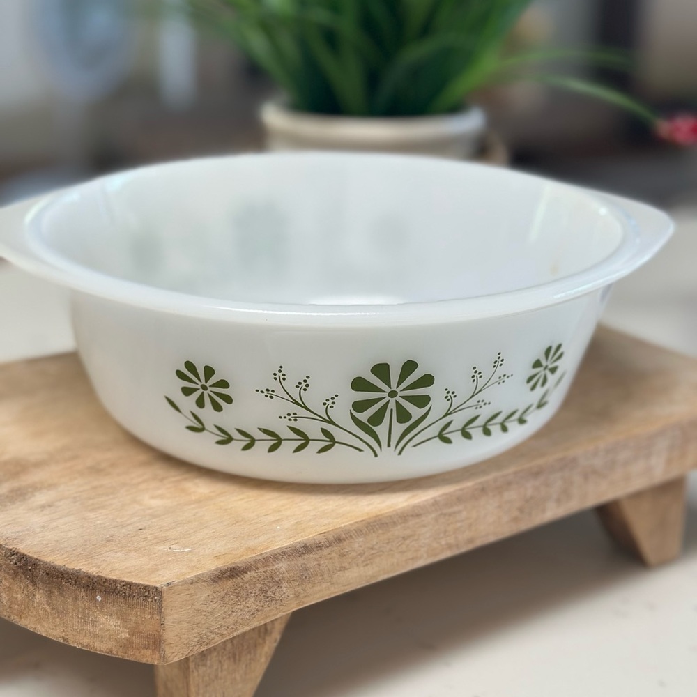Vintage Glasbake Primrose Dream Casserole Dishes J-2600 1.5 Qt & J-514 2 Qt